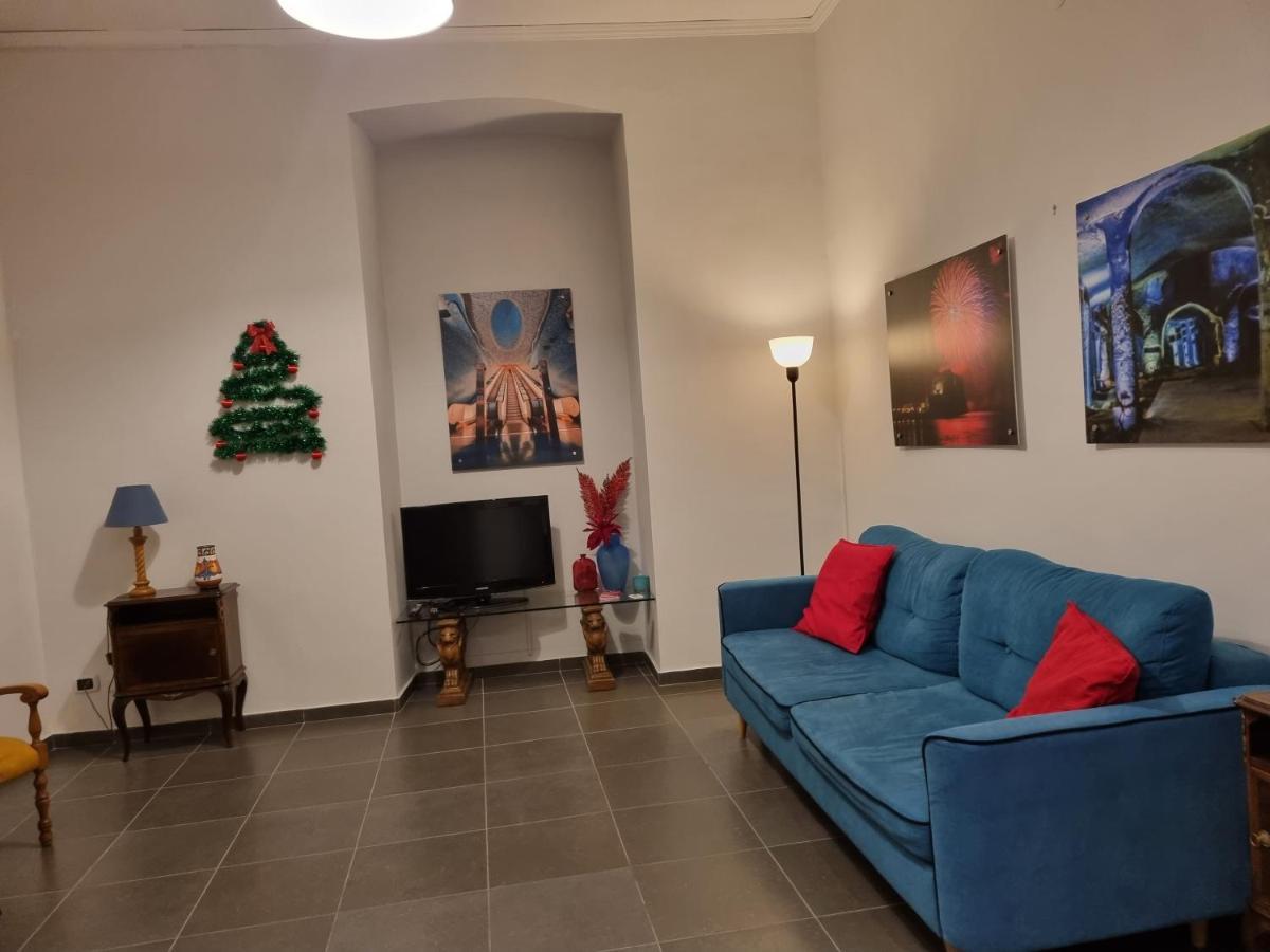 Sottosopra Chiaia Apartment