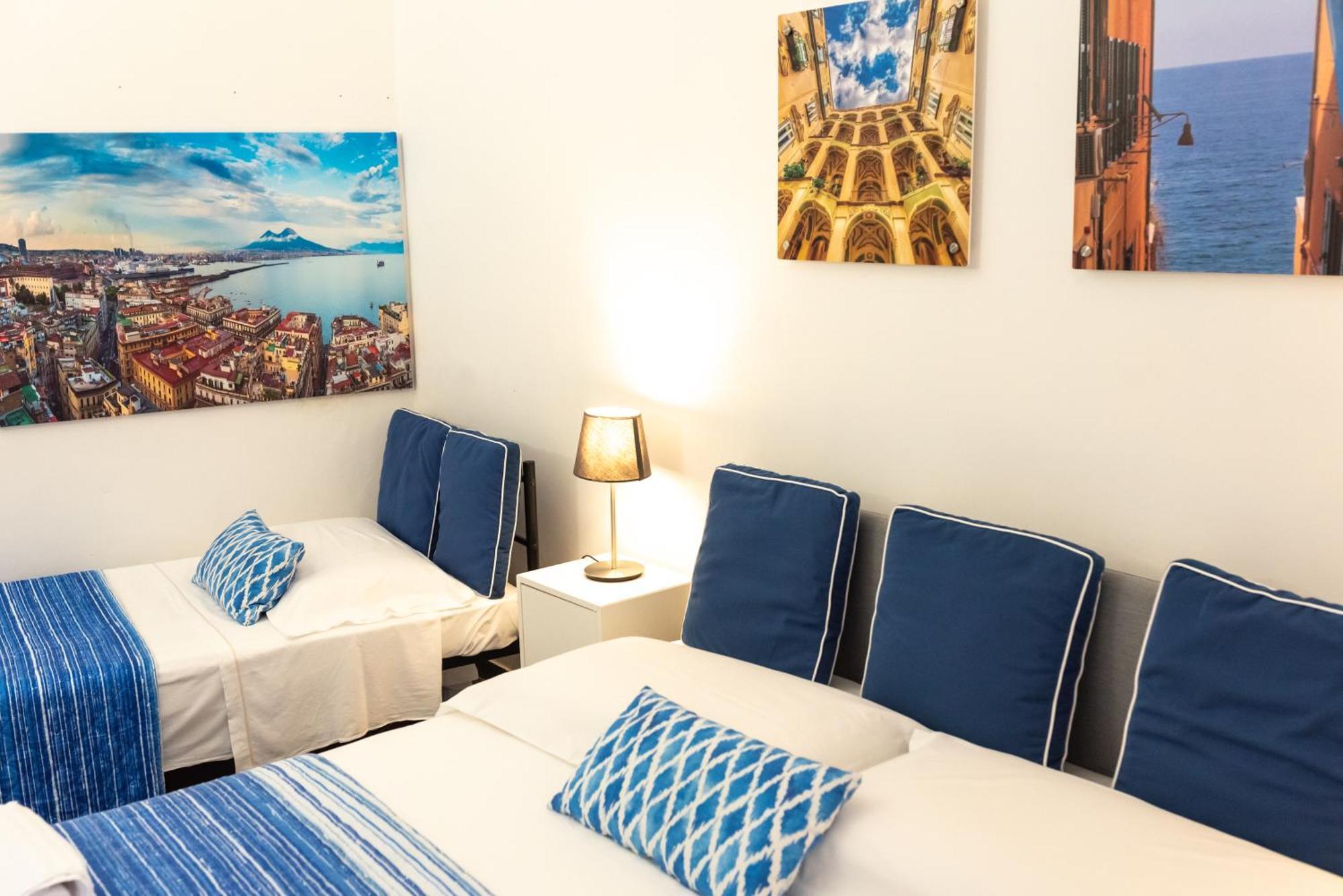 Sottosopra Chiaia Apartment