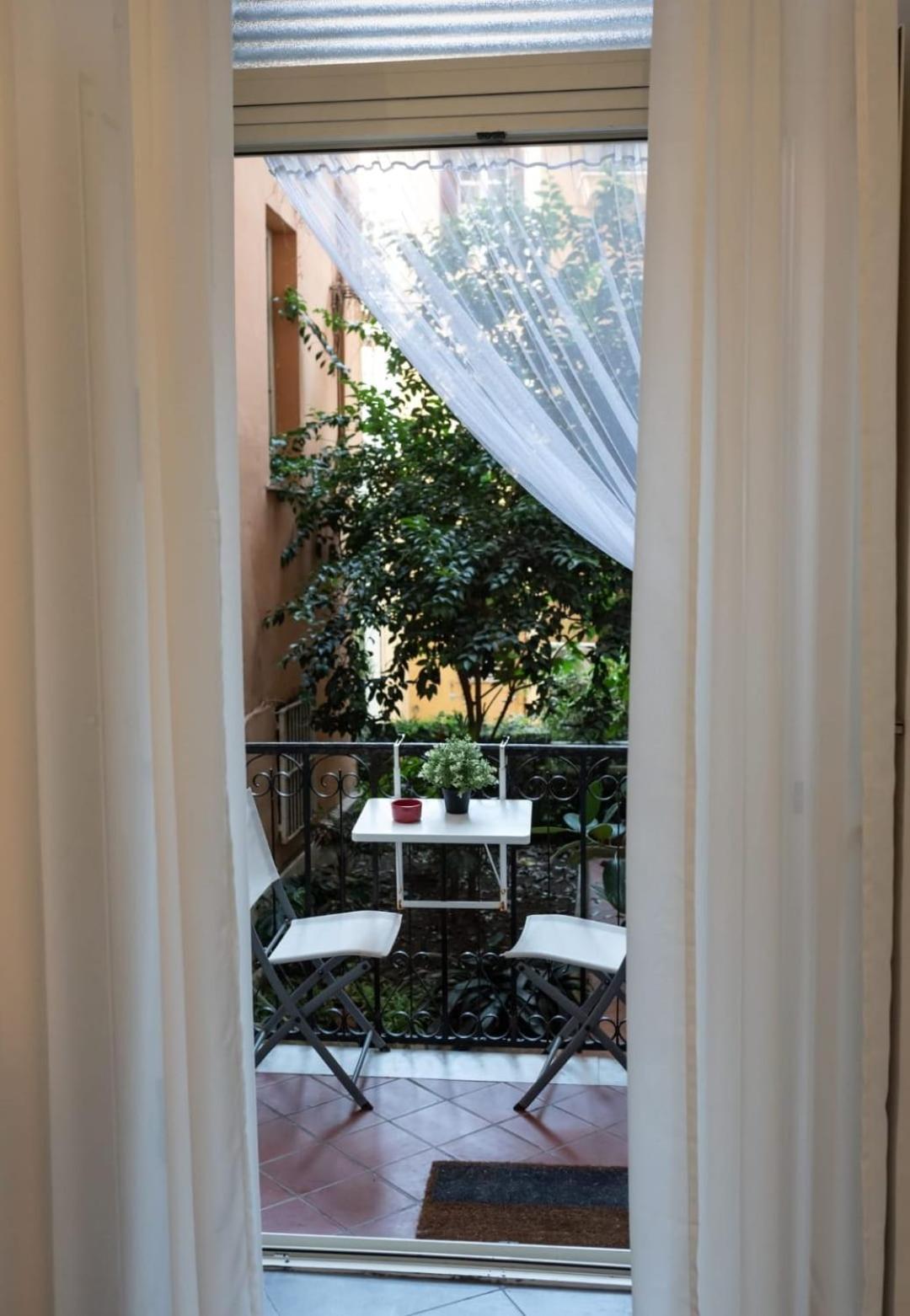 Sottosopra Chiaia Apartment