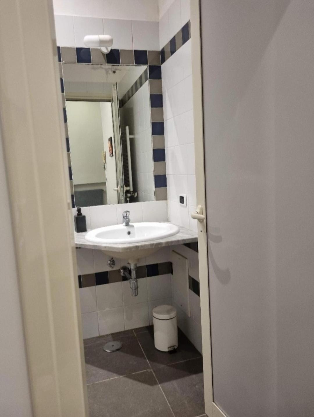 Apartment Sottosopra Chiaia